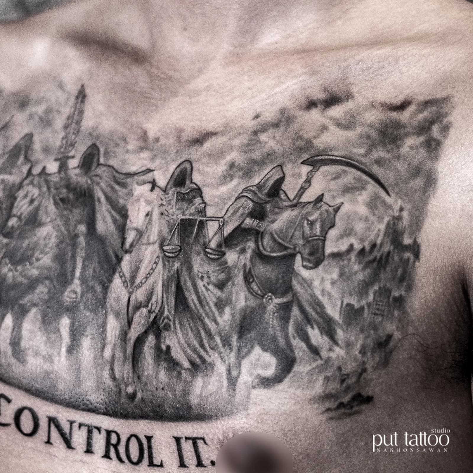 Put Tattoo Studio hero slide 2